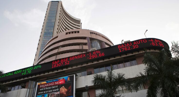 Stock market opened with decline, Sensex slipped 50 points, Nifty at 25,440