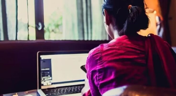 Raipur: Woman deputy director duped of 90 lakh rupees: Fraud started with Facebook advertisement