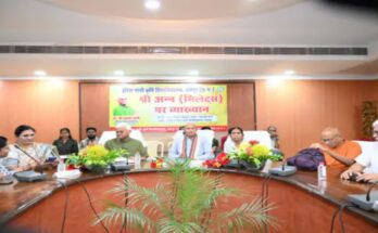 Millet Man of India Dr. Khader Wali reached IGKV: Said- After the Green Revolution, traditional crops were neglected, we cannot depend only on wheat and rice.