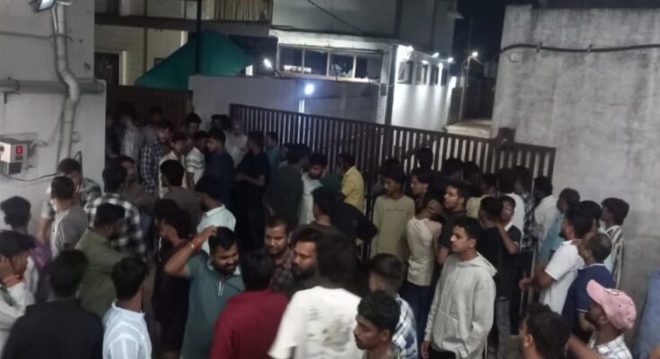 छत्तीसगढ़ में कपड़ा व्यापारी के बेटे ने रौंदे डेढ़ दर्जन लोग, एक की मौत; आक्रोशित भीड़ ने व्यापारी के घर पर किया हमला