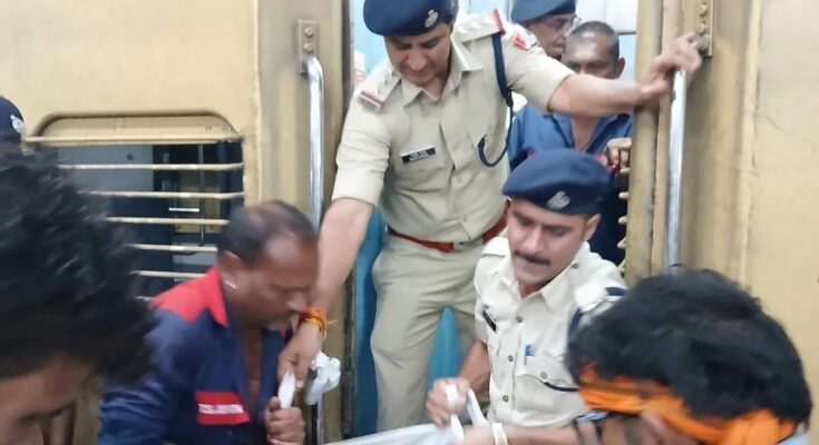 Jabalpur Murder, Train Crime, Son-in-law Murder, Govind Raghuvanshi, Shailendra Handia, Dhanbad-Udhna Express, Railway Police, RPF, Divorce Dispute, Madhya Pradesh Crime, Katni-Jabalpur, Knife Attack, Railway Investigation, Domestic Dispute,