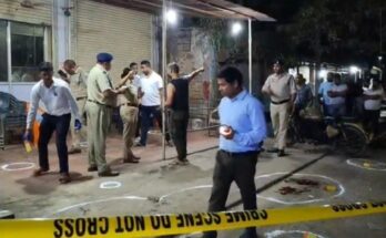 Indiscriminate firing at the district vice-president's office; two people shot, seriously injured.