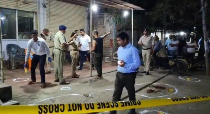 Indiscriminate firing at the district vice-president's office; two people shot, seriously injured.