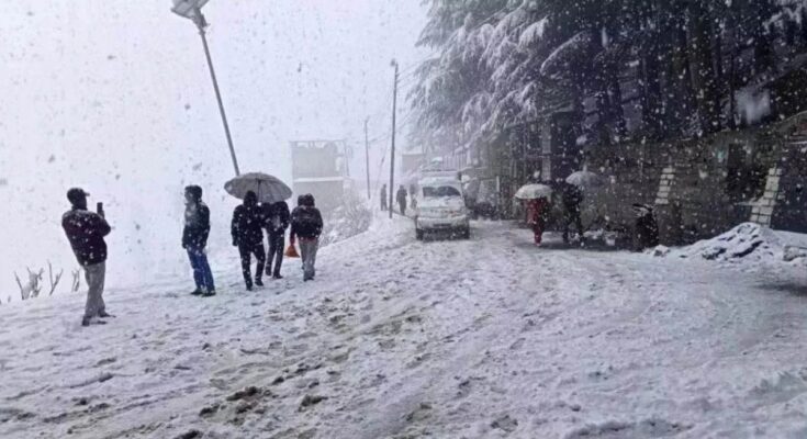 amil Nadu rain, Kerala rain, Himachal snowfall, Uttarakhand snowfall, Delhi NCR pollution, cold wave alert, Jammu Kashmir weather, Western disturbance, Uttar Pradesh temperature, Bihar fog, India weather forecast, IMD alert, winter season,