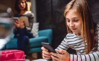 Social Media Ban, Under-16 Restriction, Australia, Online Safety Amendment Bill 2024, Instagram, Facebook, TikTok, Snapchat, Threads, Social Media Regulation, Age Verification, Meta, AI Age Estimation, Parental Consent, Digital Safety, Teen Online Protection, Social Media Penalty, Youth Online Privacy, Online Harms, Digital Data Protection, Cyberbullying, Online Safety,