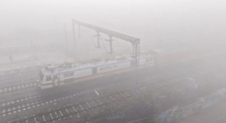Dense Fog North India, Delhi NCR Fog, Flight Delay News, Train Late Due To Fog, IGI Airport Advisory, CAT III Operations, IMD Yellow Alert, Uttar Pradesh Speed Limit, Expressway Speed Restriction,