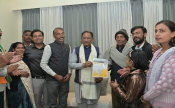 Chief Minister Sai inspected the solar system installed under the PM Suryaghar Free Electricity Scheme.