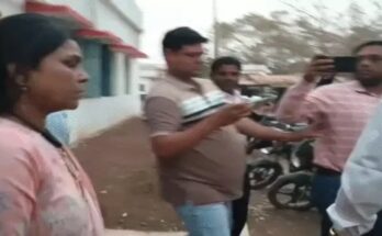 An additional tehsildar and a patwari were arrested in Janjgir-Champa for accepting a bribe of Rs. 35,000.