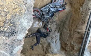 गड्ढे में गिरकर बाइक सवार की मौत: जल बोर्ड के 3 अधिकारी सस्पेंड, केस दर्ज