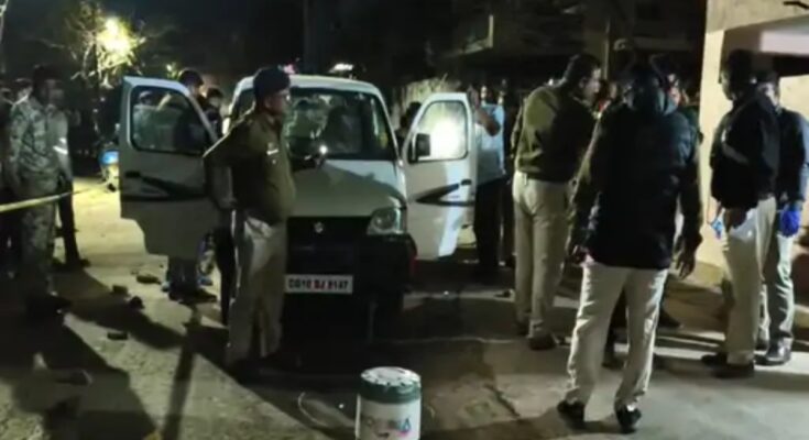 3.35 crore looted from a bullion trader