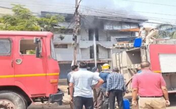 Massive Fire at Oil Warehouse; Still Uncontrolled After 3 Hours; Losses Worth Crores